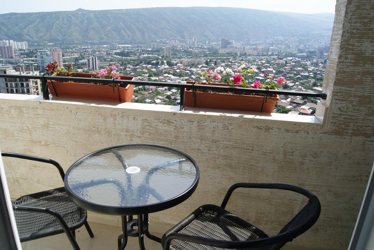 Vazi Aparthotel Tiflis Dış mekan fotoğraf